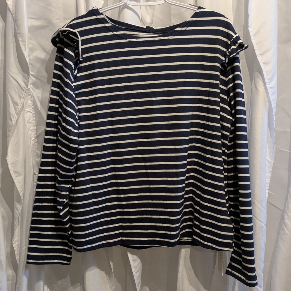 C5 NWT Lily Coco Striped Ruffle Shoulder Button-Back Top - Navy/White - XL